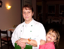 Frau Kraus und Tochter im Restaurant Capannina!